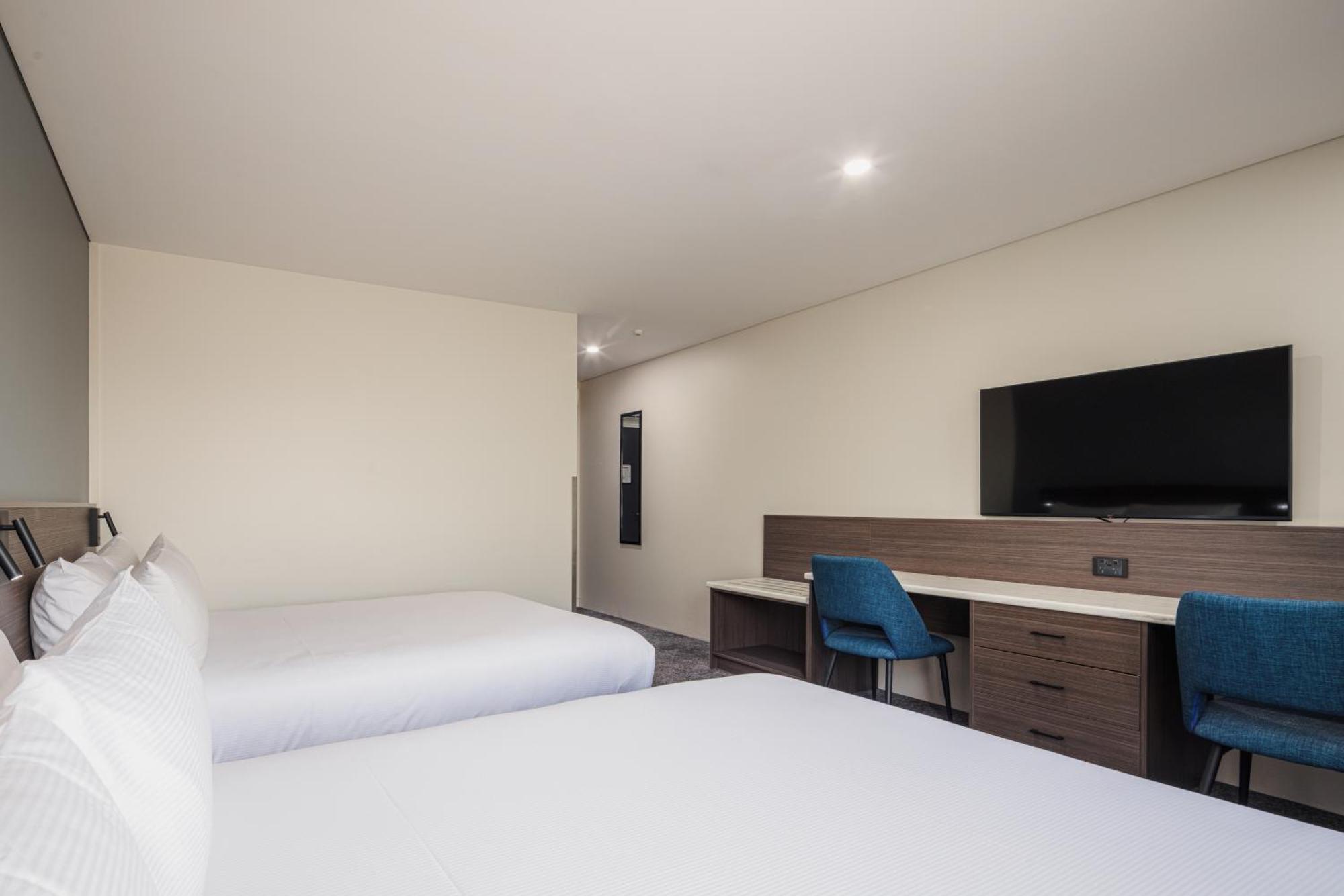 Heartland Hotel Auckland Airport Exterior photo