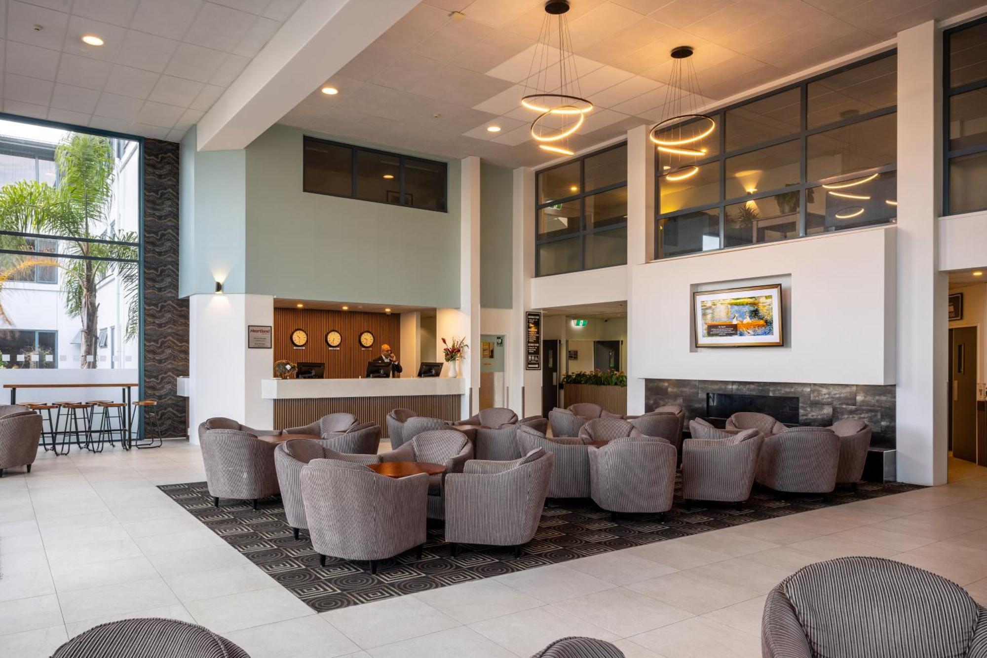Heartland Hotel Auckland Airport Exterior photo