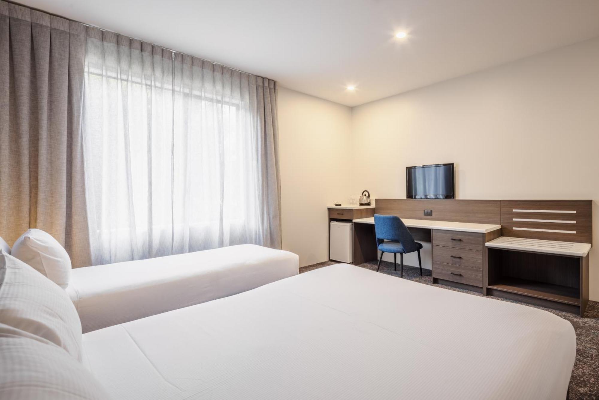 Heartland Hotel Auckland Airport Exterior photo