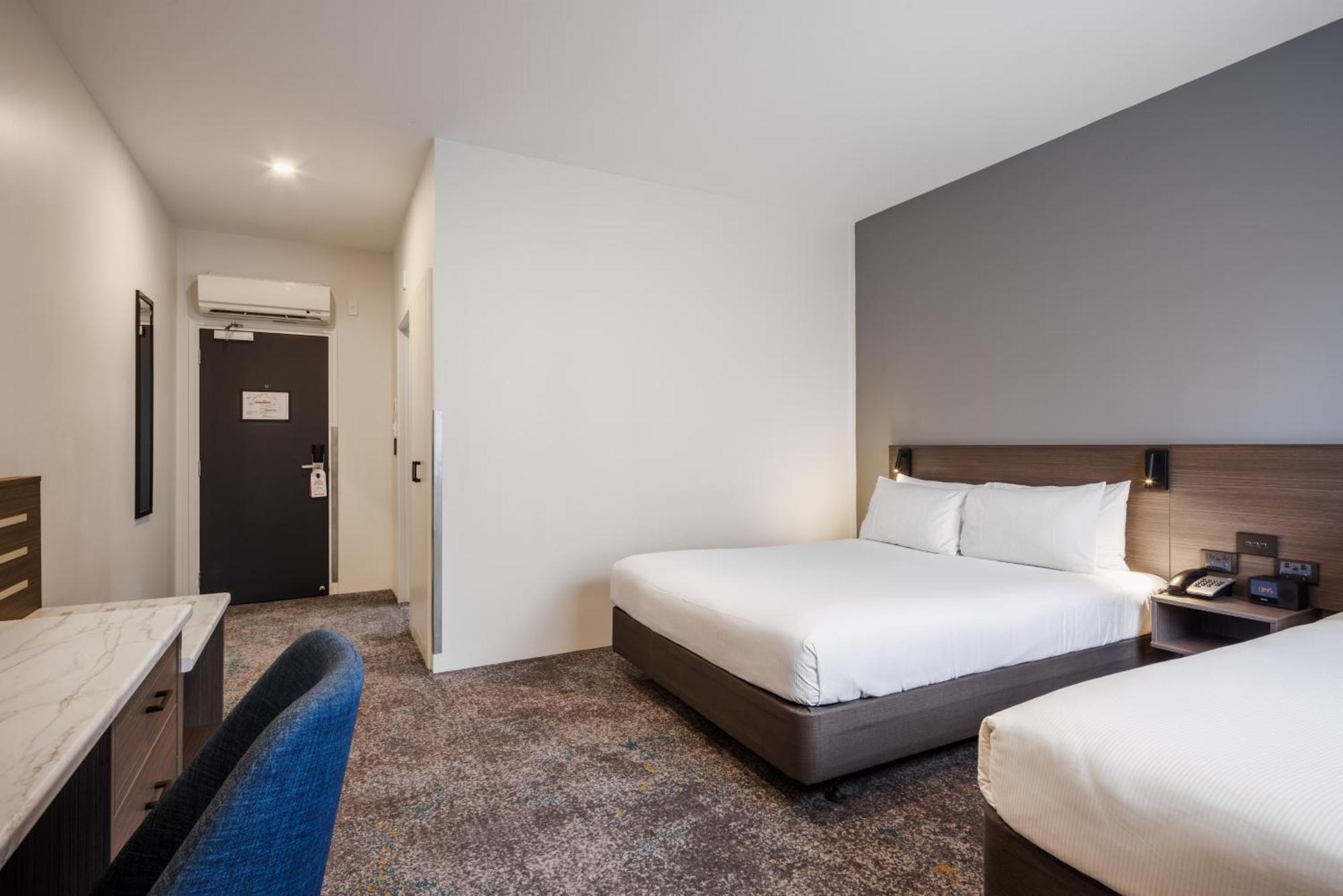 Heartland Hotel Auckland Airport Exterior photo