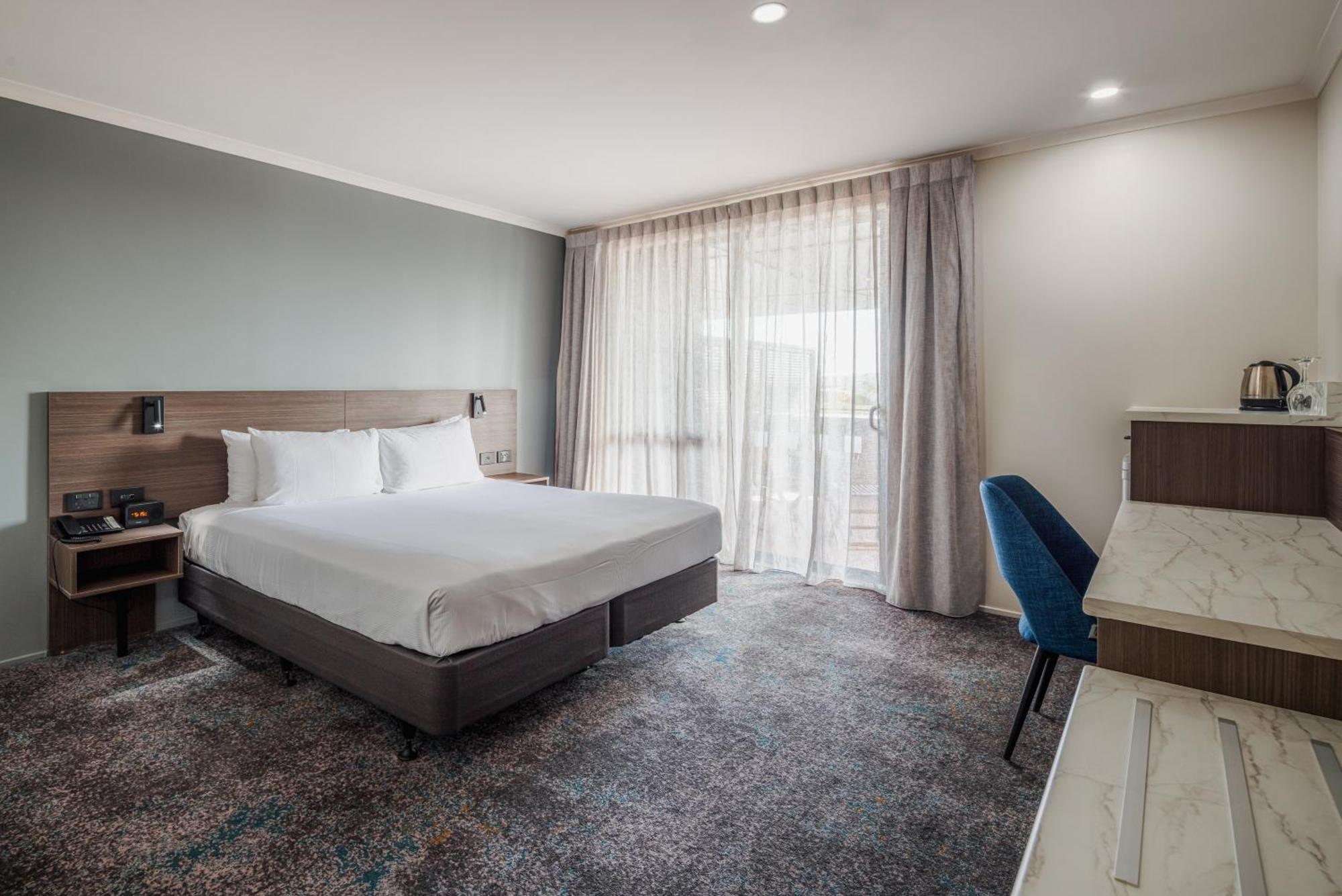 Heartland Hotel Auckland Airport Exterior photo
